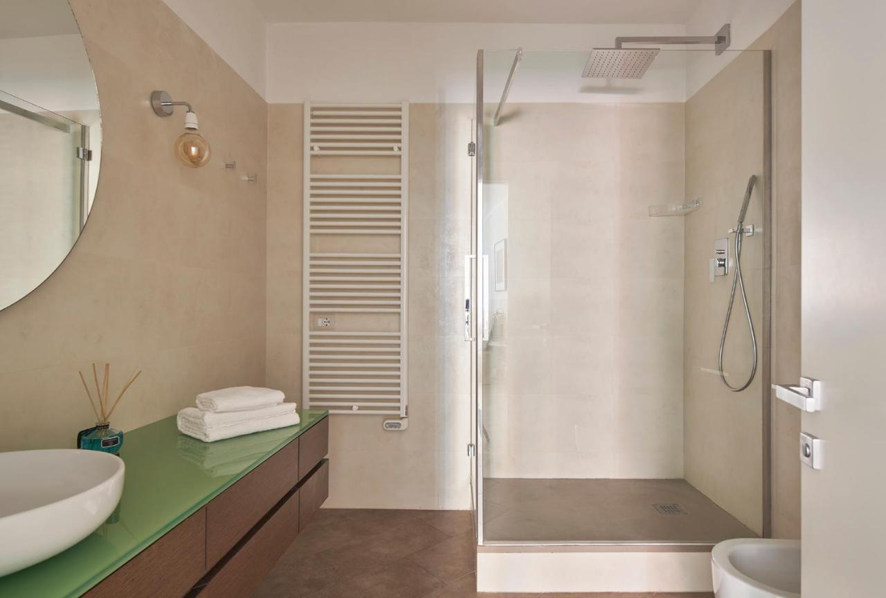 3 Master Bedrooms With Balcony On The River With Views Флоренция Экстерьер фото