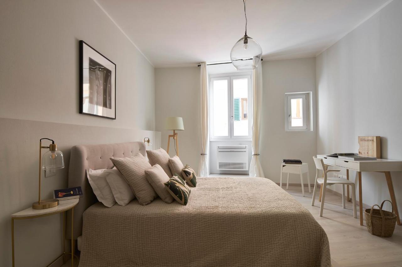 3 Master Bedrooms With Balcony On The River With Views Флоренция Экстерьер фото